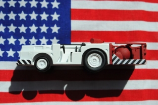 Hobby Master HD2003B US NAVY Fire Tractor